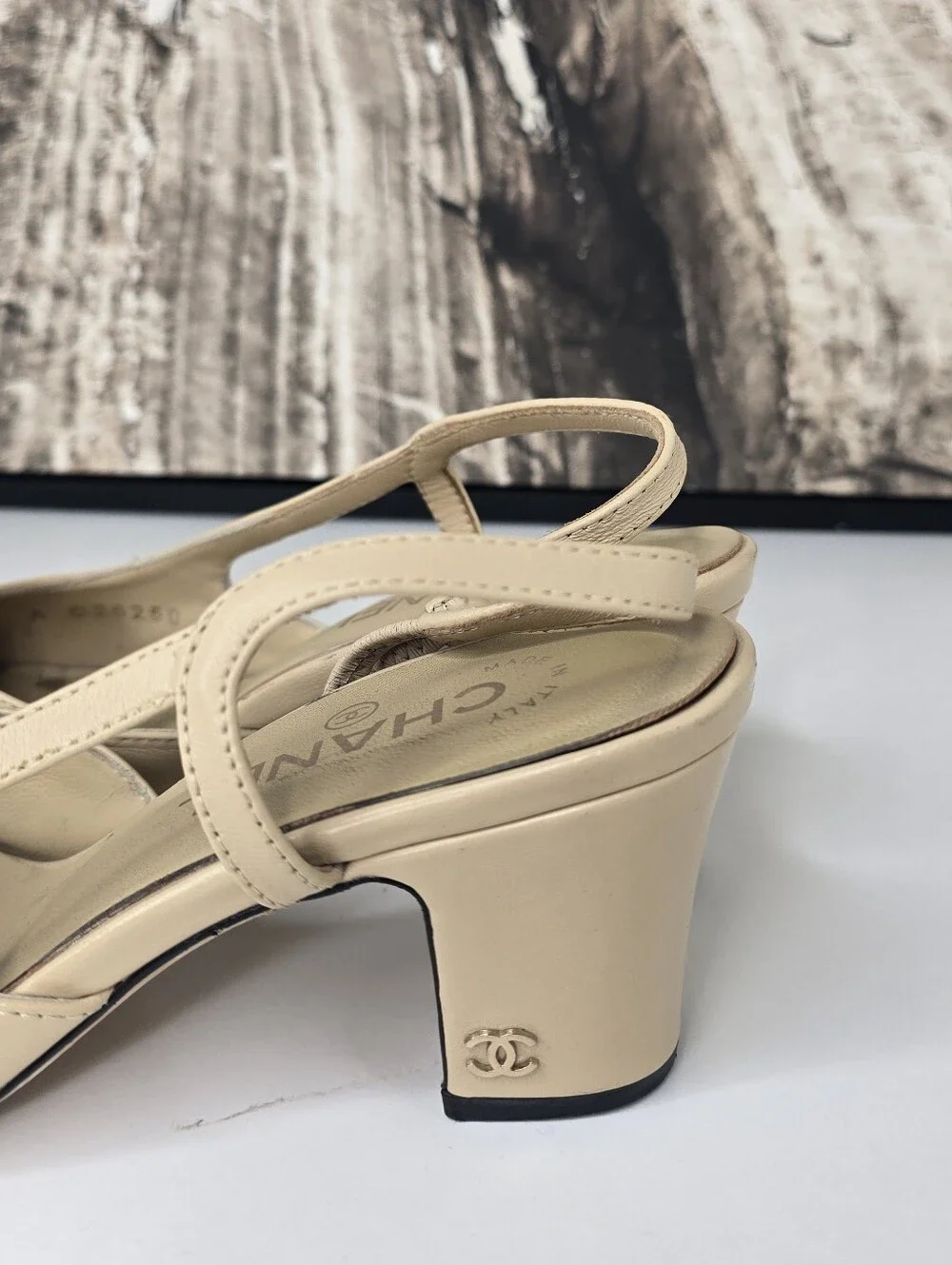 CHANEL Beige and Black Slingback Pumps 38C